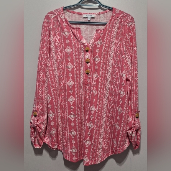 NWT XL Pink Patterned Women's Top - Picture 1 of 5